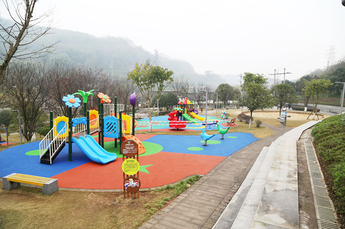公园儿童活动区1 公园儿童活动区1