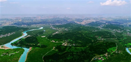 四川省委书记彭清华在川南地区调研时强调：促进文旅融合发展红色旅游