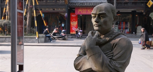 户外石雕人物雕像的优势以及如何选择材料，你都知道吗？