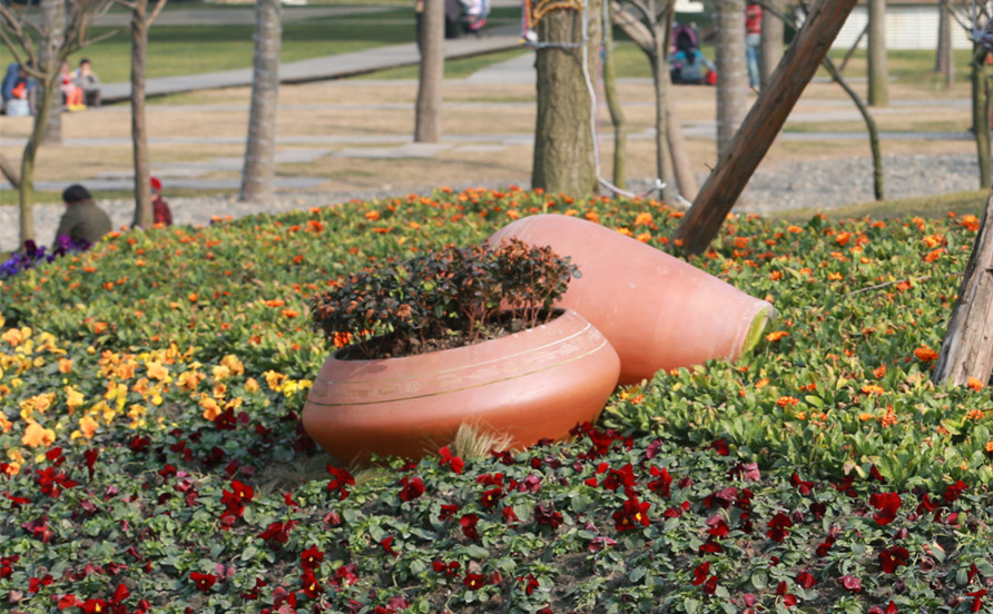 城市家具基础设施之花池花箱 城市家具基础设施之花池花箱