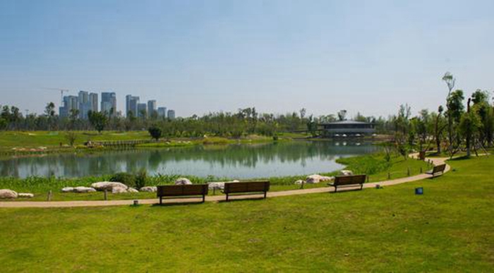 锦江公园沿江景色