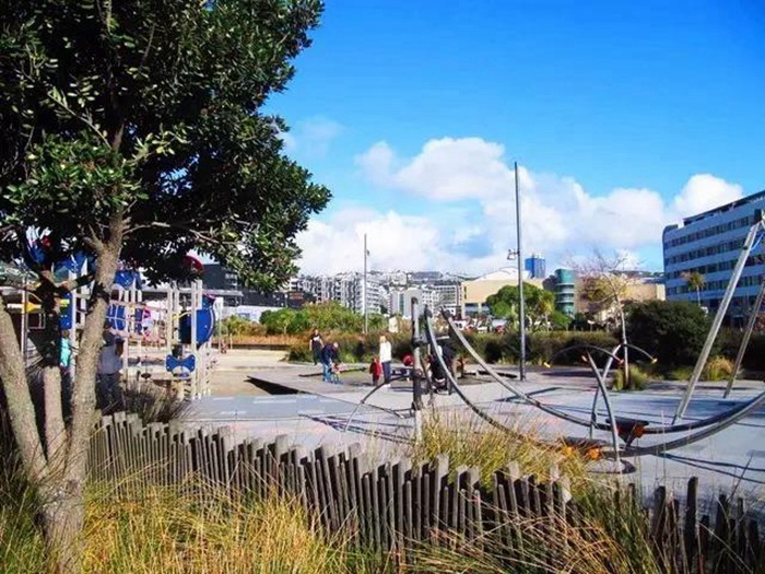 怀唐伊公园绿化景色