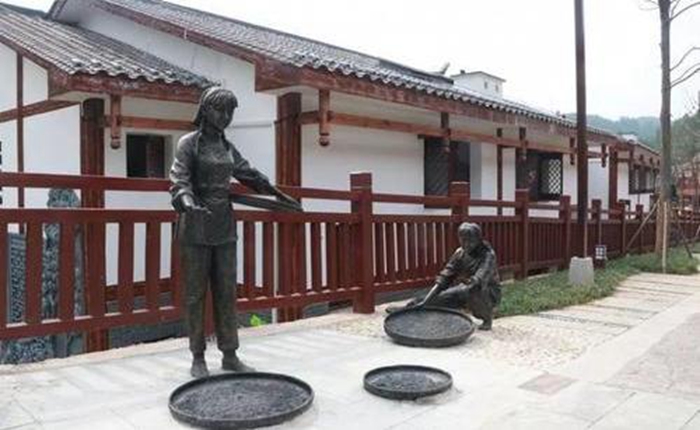 大巴山茶文化小镇雕塑
