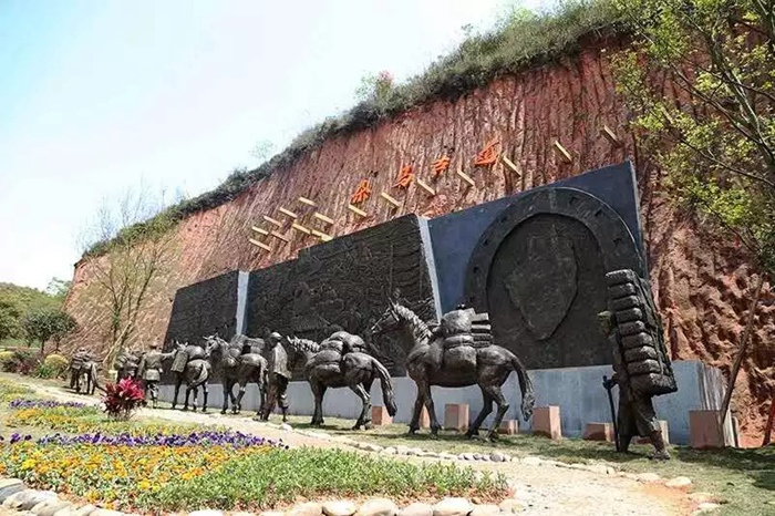 宜宾明威茶生态园茶马古道雕塑全览