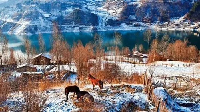 神木垒——硗碛藏寨雪景