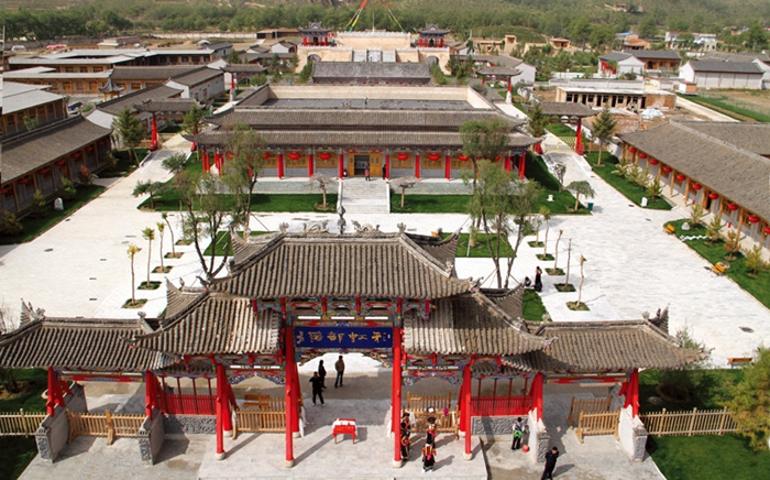 土族传统民俗建筑俯览