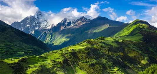在云端｜寻山月皎洁 秋意无边